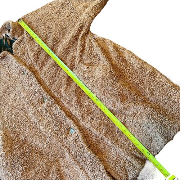 Sseko Designs Noonday Collection Reversible Sherpa Coat, Beige and Bwindi - Picture 11 of 13